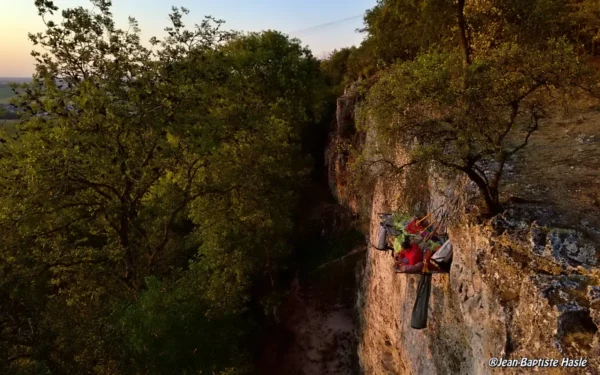 Nuit sur portaledges à Vertus dans la Marne